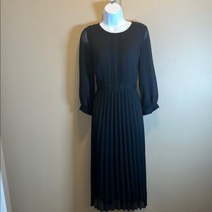 Karl Lagerfeld Paris Women’s Black Pleated Long Sleeve Midi Dress SZ 4